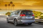 Chrysler Pacifica Limited 2016 года